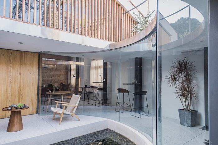 鼓浪嶼上的咖啡廳--廈門 / 反正咖啡館 項目詳情見評論 光與木制